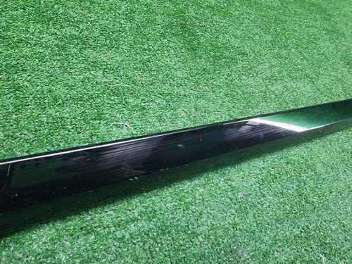 Накладка двери передняя правая BMW X7 G07 (19-нв)