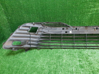 Решетка переднего бампера Toyota Camry xv70 17-21