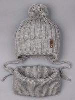Шапка для мальчика со снудом осенняя