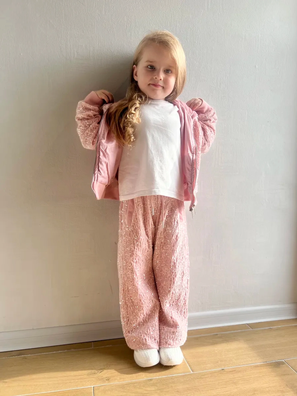 Костюм спортивный велюровый с пайетками