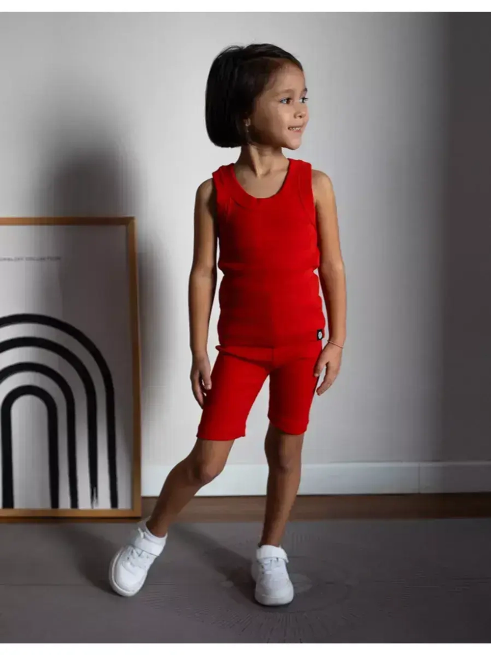 Спортивный костюм для девочки в сад