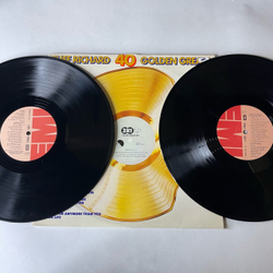 Винтажная виниловая пластинка LP Cliff Richard 40 Golden Greats (Нидерланды 1977) Devil Woman