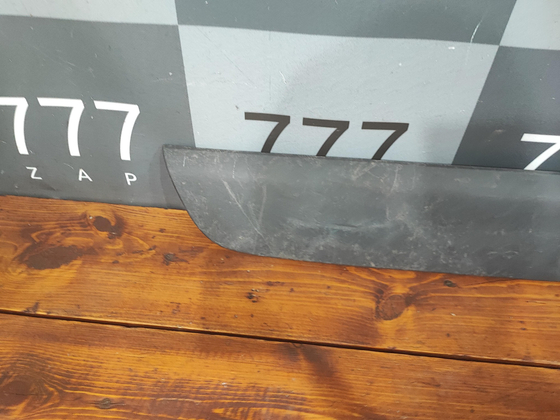 Накладка крышки багажника Toyota RAV4 V (XA50) 18-нв Б/У Оригинал 768020R070