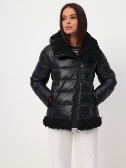 Куртка зимняя в черном цвете