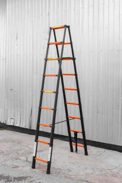 Стремянка телескопическая алюм. бытовая 2.6м (9+9 ступ.) ISMA ISMA-UP260-2