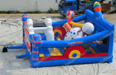 Коммерческий надувной батут "Мороженое" 6*6*3.5 м