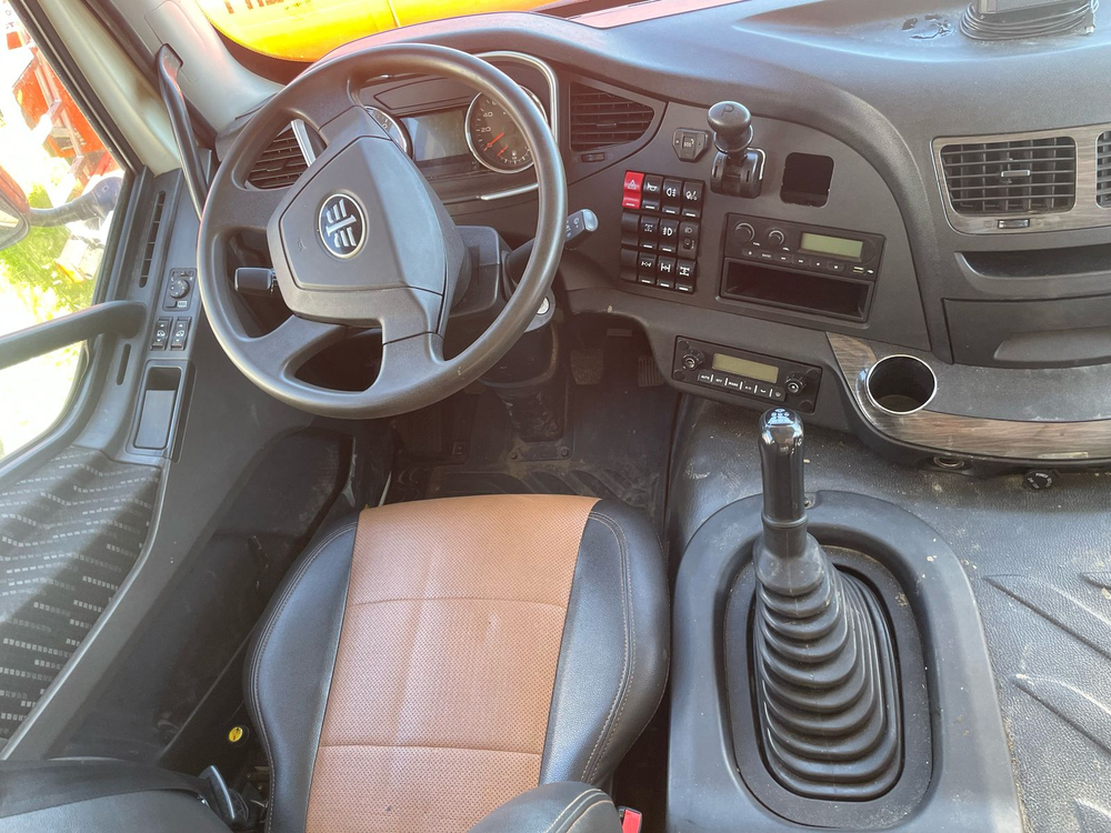 FAW J6 6x6 Самосвал CA3250P66K24L1TE5 (Дизельный, 11,1 л, 420 л.с., МТ)