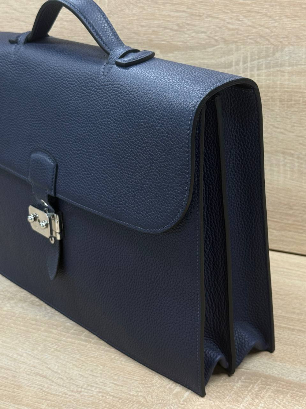 Портфель Hermes