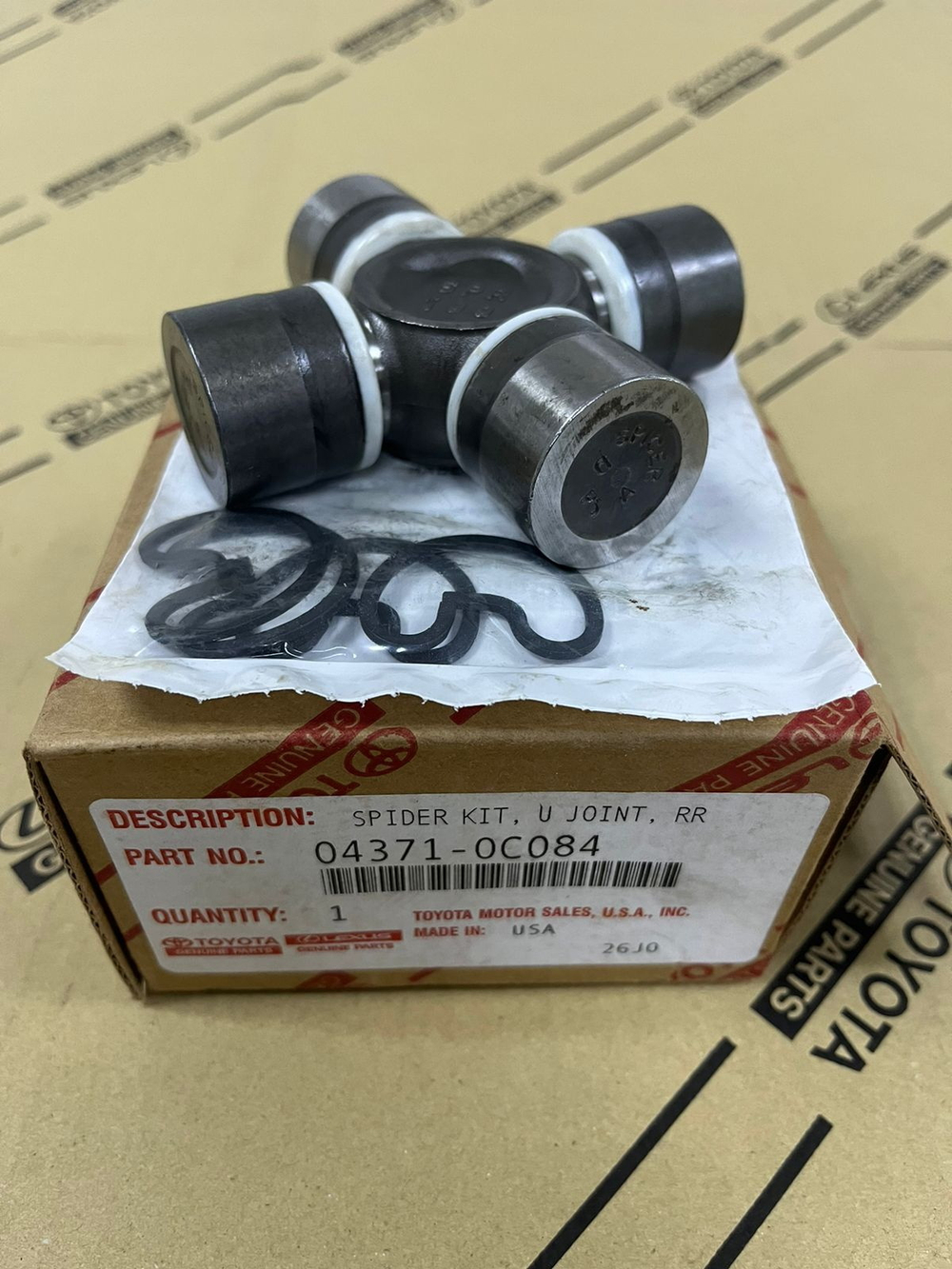 Крестовина Toyota 043710C084