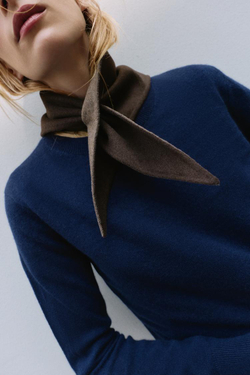 ZARA ТРЕУГОЛЬНАЯ БАНДАНА С ШЕРСТЬЮ, КОРИЧНЕВЫЙ