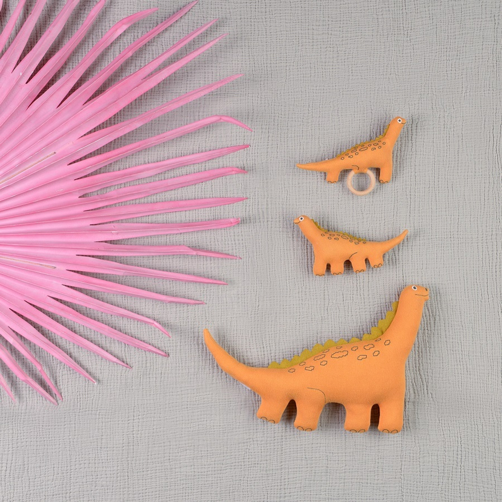 Игрушка мягкая вязаная Tkano Tiny world Динозавр Toto