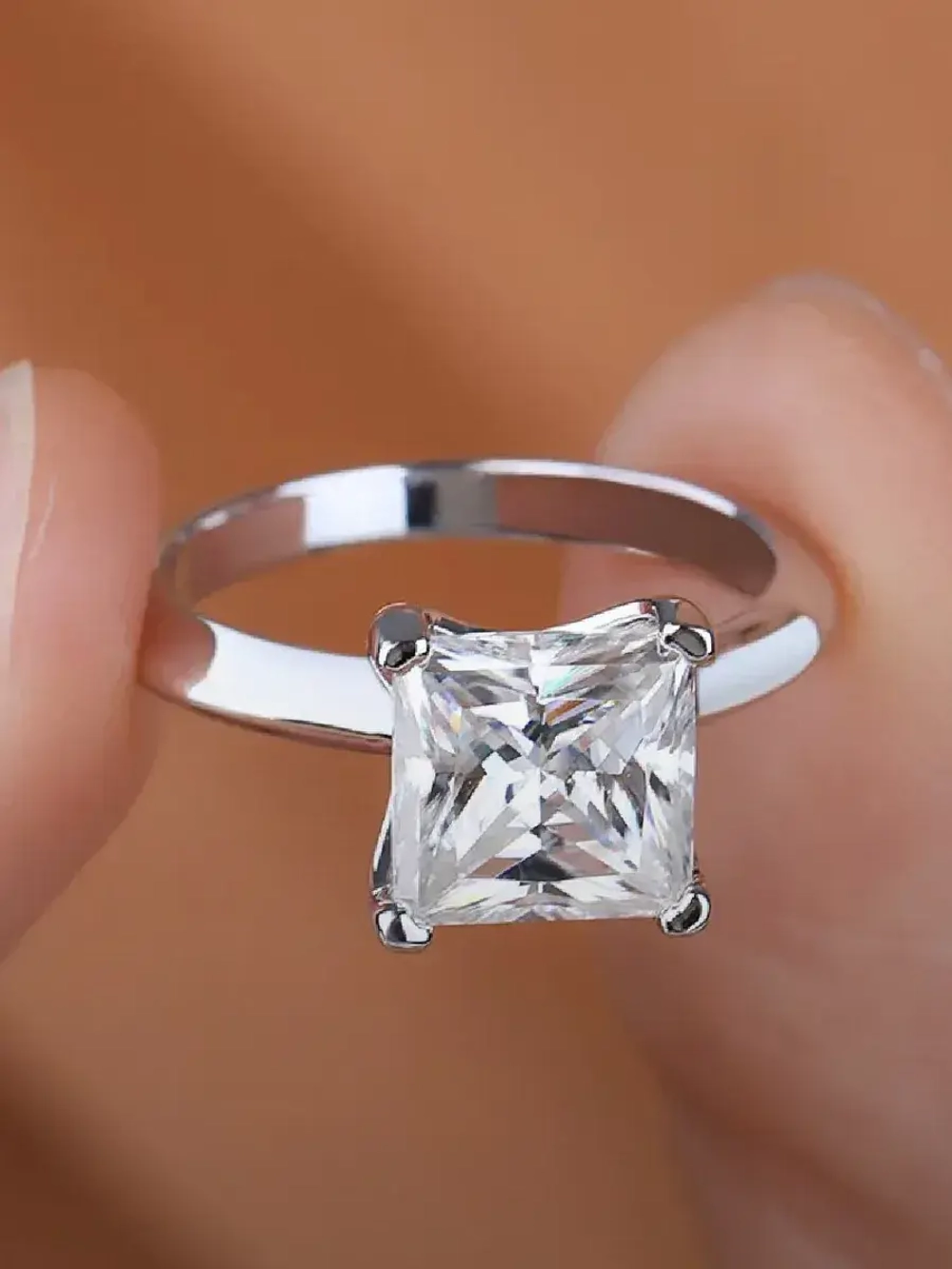 Муассанит принцесса 5.5×5.5мм 1сt