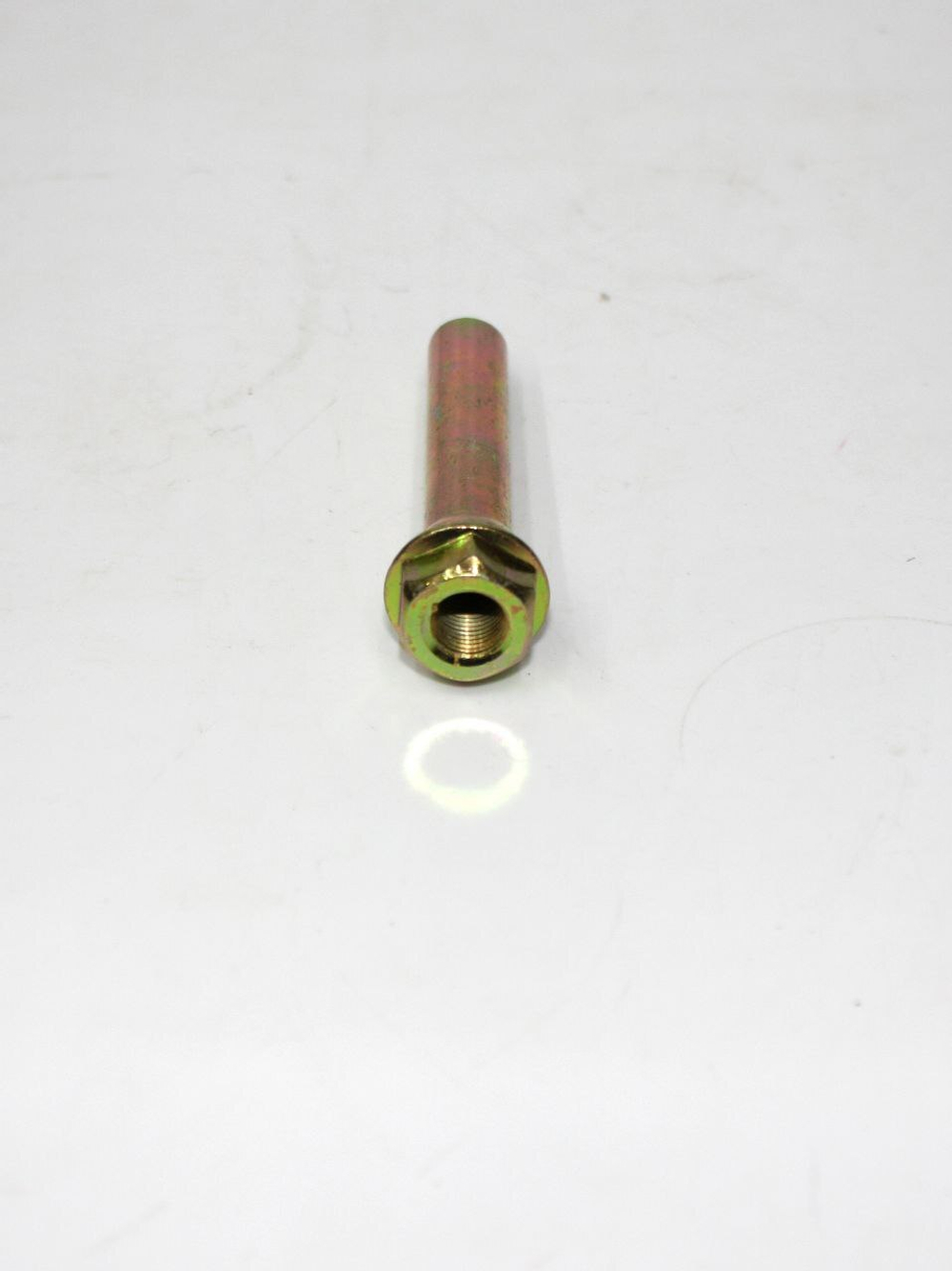 Направляющий палец переднего суппорта нижний 3501113k00 Great Wall