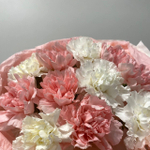 нежный букет с диантусами