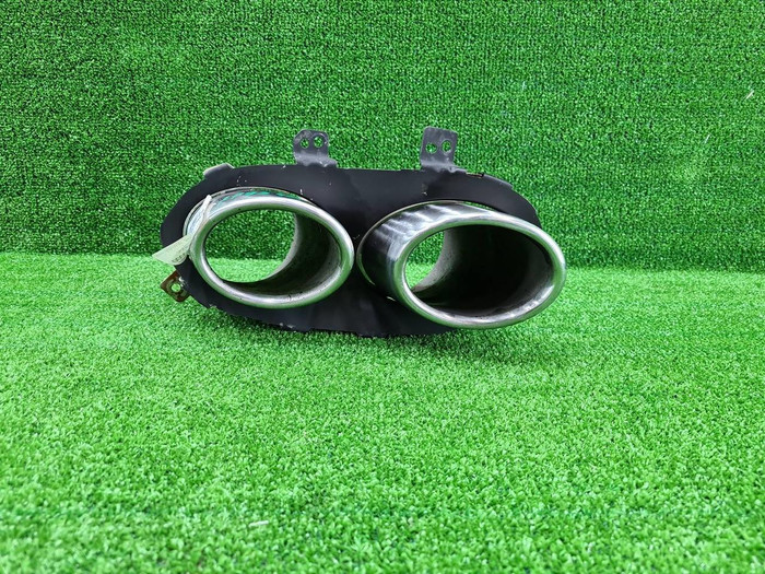 Насадка глушителя левая Geely Tugella (2022-2024)