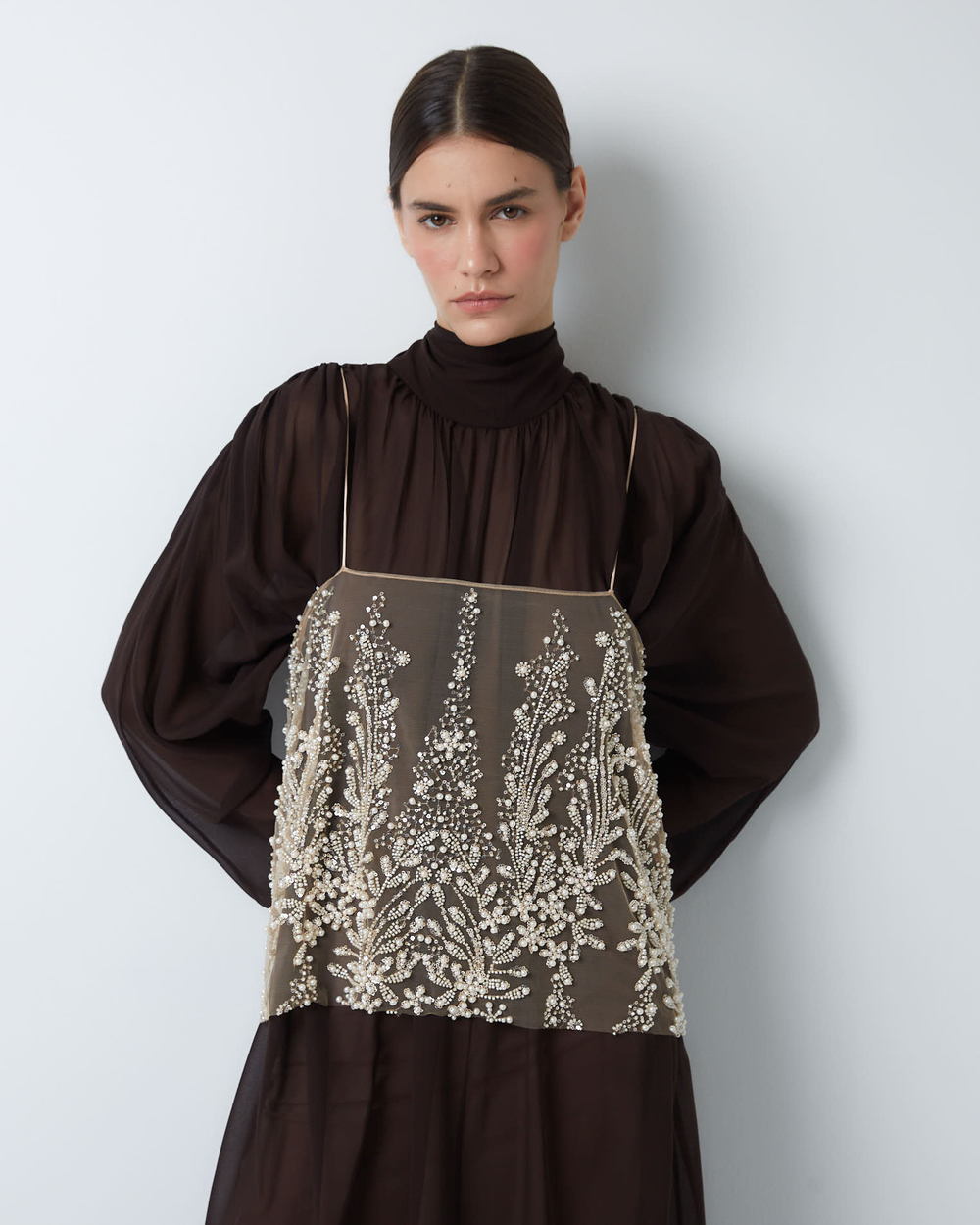 Топ-украшение вышитый камнями и пайетками бежевый