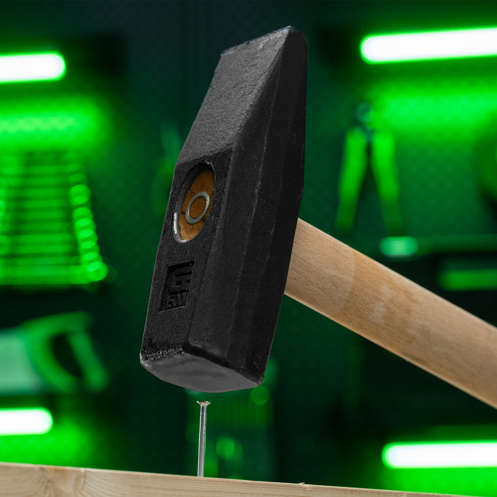 Молоток слесарный, 1500 г, квадратный боек, деревянная рукоятка// Сибртех