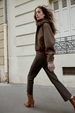 ZARA УКОРОЧЕННЫЕ БРЮКИ FLARE, КОРИЧНЕВЫЙ