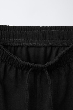 ZARA БЕРМУДЫ С ВЫШИВКОЙ «ПАЛЬМЫ», ЧЕРНЫЙ