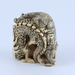 Нэцкэ Нэцкэ Дракон и тигр (мамонт)