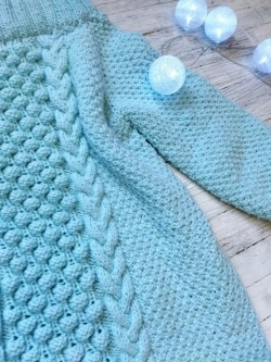 Платье вязаное