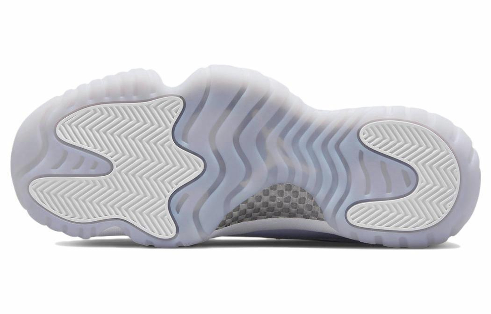 Кроссовки Jordan Air Jordan 11 Retro Low "Pure Violet" (Женская размерная сетка)