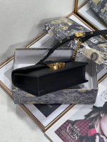 Christian Dior 30 Montaigne East-West Bag with Chain