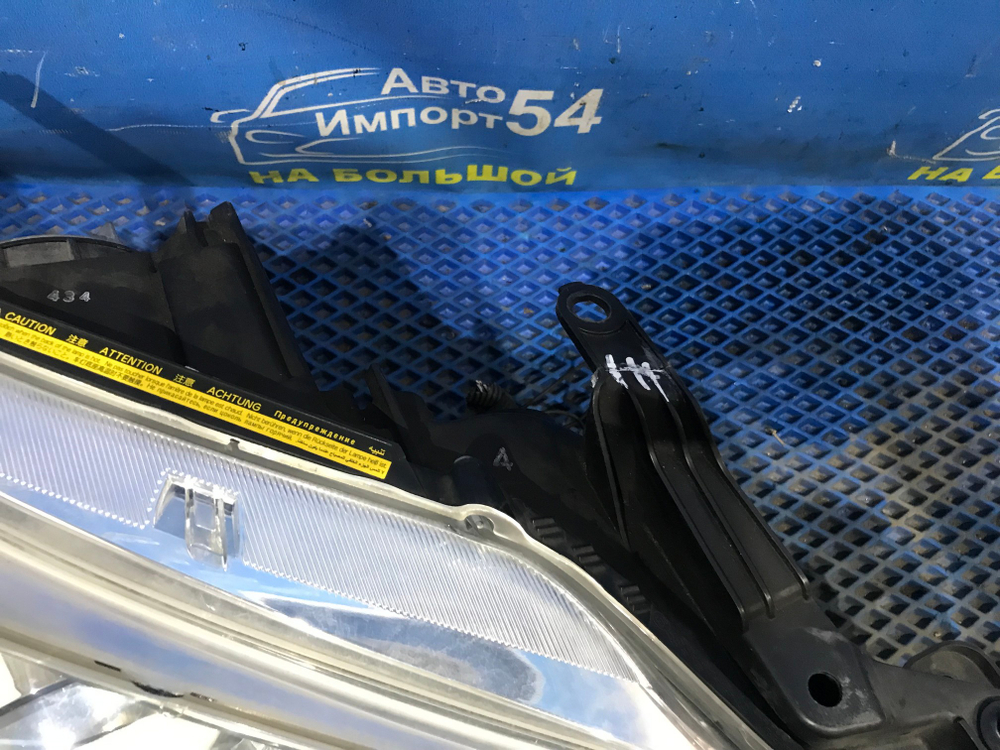 Фара передняя правая TOYOTA CAMRY 2011-2014