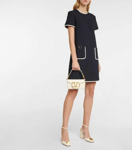 Маленькая сумка на плечо Valentino Small Locò белый