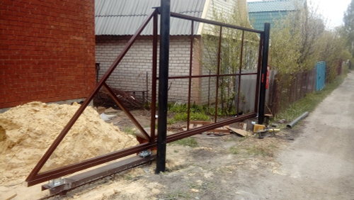 Легкие ворота "САДОВЫЕ" проем 5м.