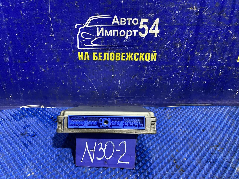 Компьютер двигателя NISSAN R'NESSA 1997