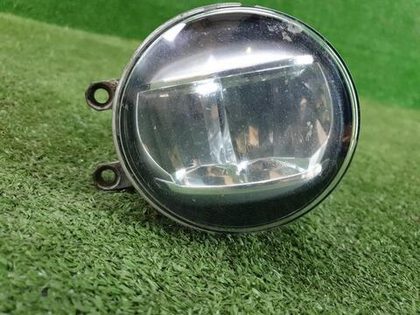 ПТФ правая Toyota Land Cruiser Prado 150 (2017-н.в.) LED