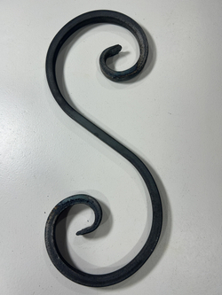 Кованый элемент волюта 130х330мм квадрат полнотелый 10х10мм