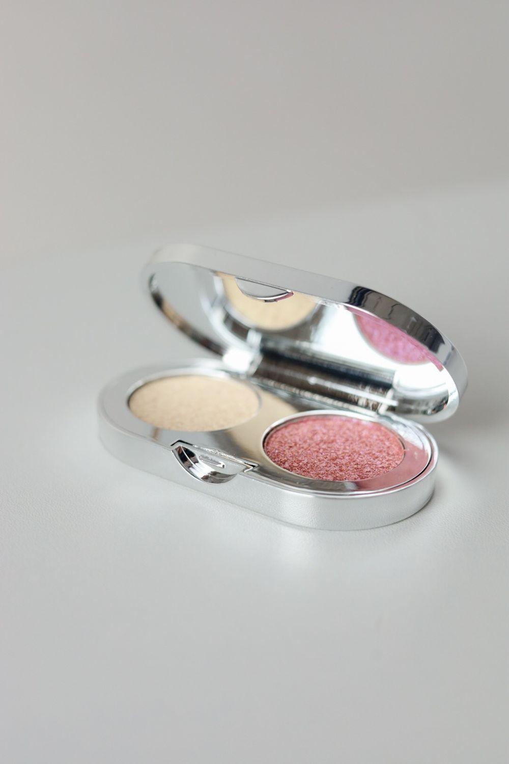 Тени-спарклы для век MAKEUPSTOREKZ DOUBLE SPARKLES - DS04 Glimmer