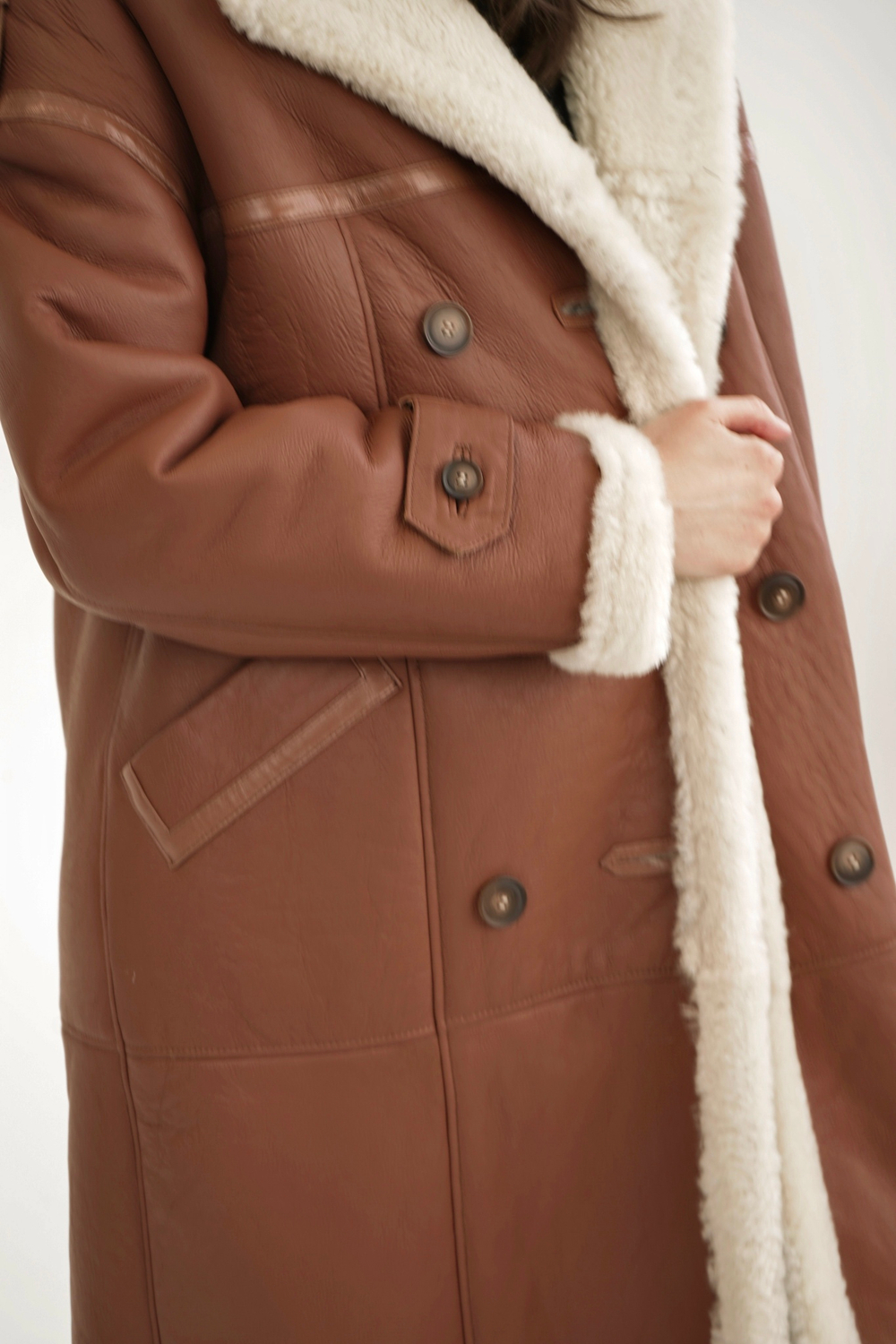 Дубленка-пальто карамель