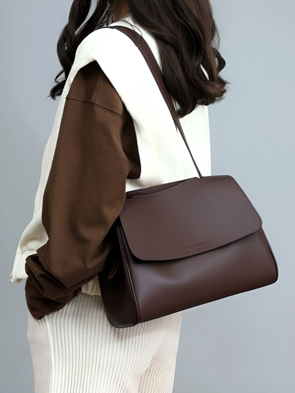 женская сумка на плечо из натуральной кожи