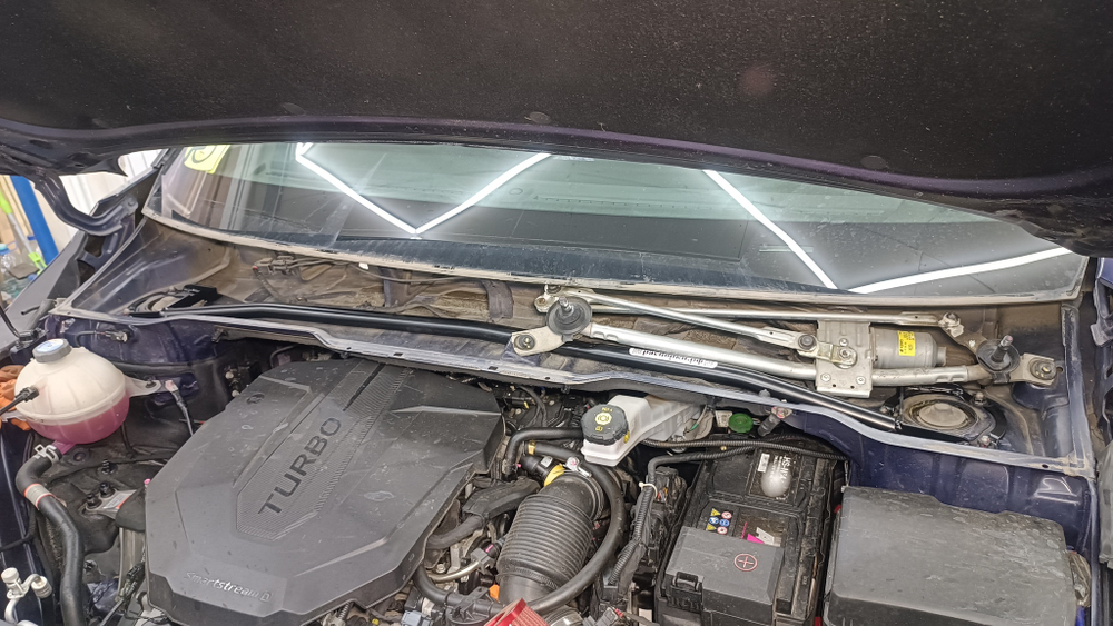 Распорка передних стоек Kia Carnival 4 (ПОД ЗАКАЗ)