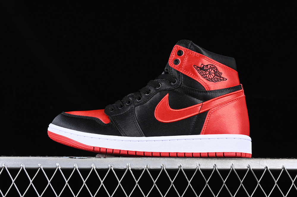 Купить кроссовки AIR JORDAN 1 HIGH OG SATIN BRED RED/BLACK в баскетбольном магазине futbasket.ru