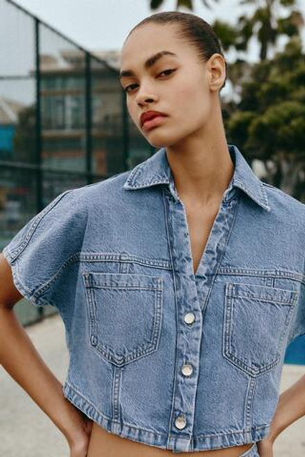 ZARA КОРОТКАЯ ДЖИНСОВАЯ РУБАШКА Z1975, ВЫЦВЕТШИЙ СИНИЙ