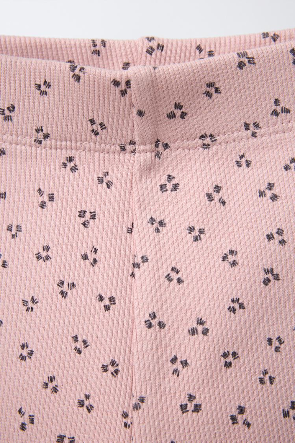 ZARA ЛЕГИНСЫ ИЗ ТРИКОТАЖА В РУБЧИК С ПРИНТОМ, ЦВЕТ РОЗОВОГО ДЕРЕВА