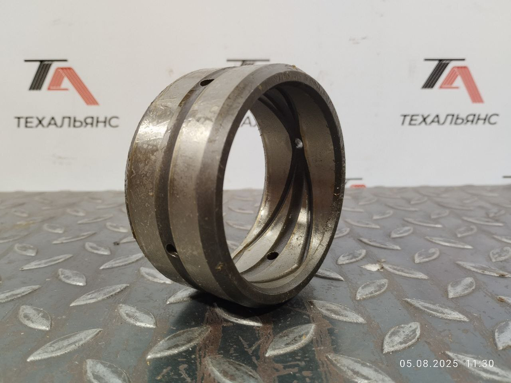 Втулка 4352400