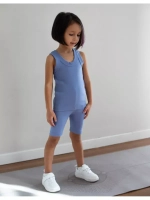 Спортивный костюм для девочки в сад