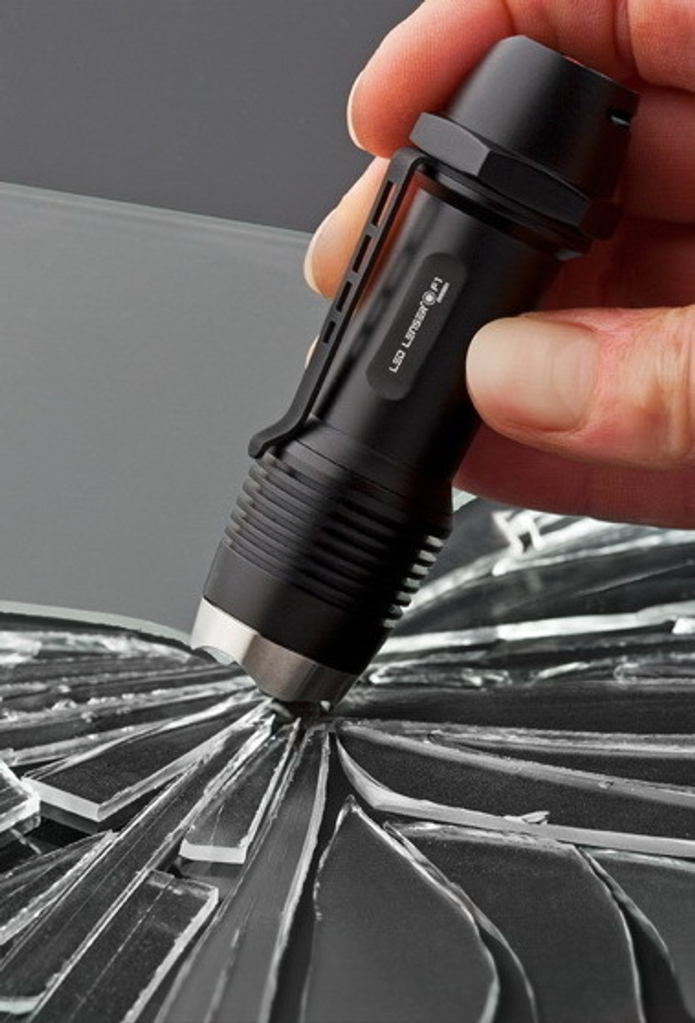 Фонарь светодиодный LED Lenser F1, 400 лм., 1-CR123