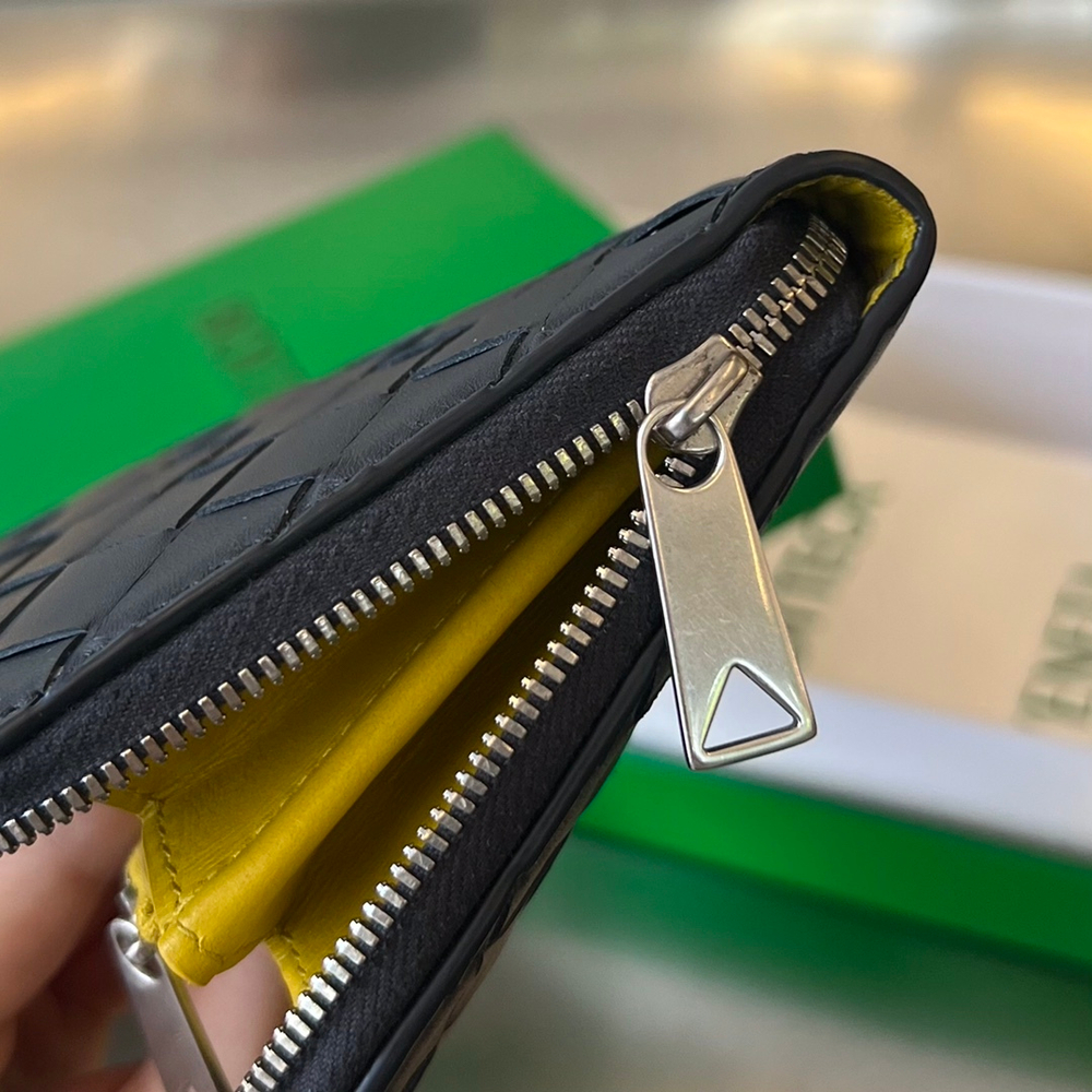 Bottega Veneta Zip Around Wallet