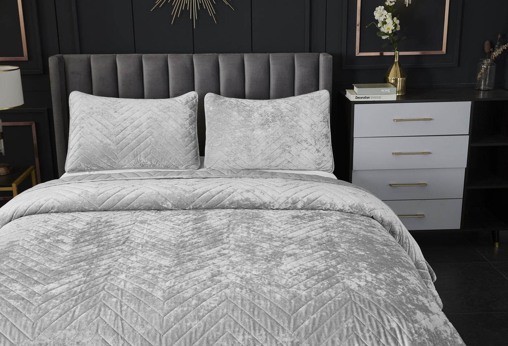 Покрывало 240x260 Sofi De MarkO Фернанд светло-серое