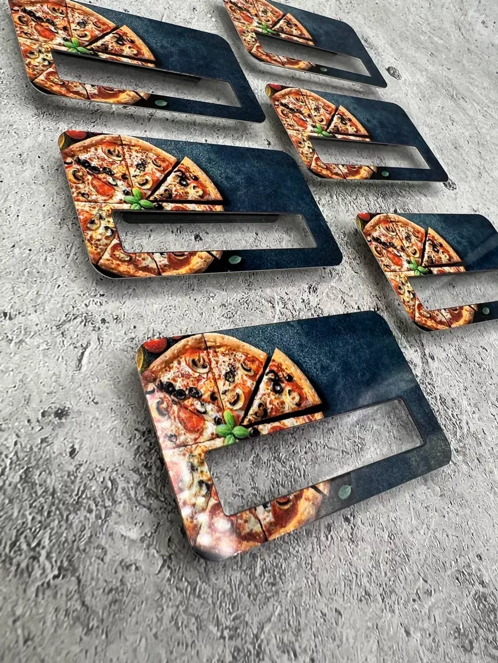 Бейдж на магните  6шт