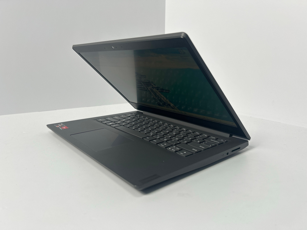 Ноутбук Lenovo V14 (82C600LURU) 14 "/AMD Ryzen 3 3250U/RAM 8 GB/SSD 256 GB/AMD Radeon Graphics/1366х768/TN /DOS/Подсветка кл-ры:Нет/Серый. Состояние: C1
