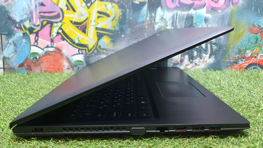 Ноутбук Lenovo Celeron/2Gb