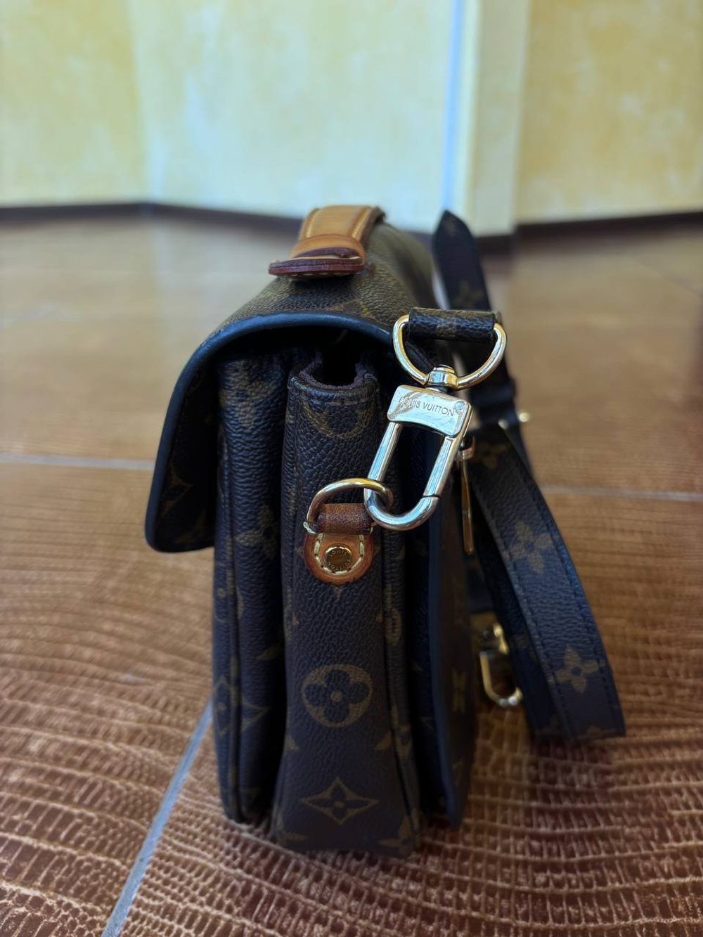 Сумка Louis Vuitton Pochette Metis