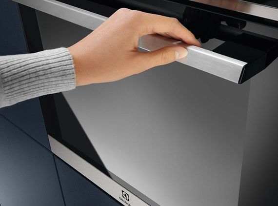 Духовой шкаф ELECTROLUX EOD6P77X